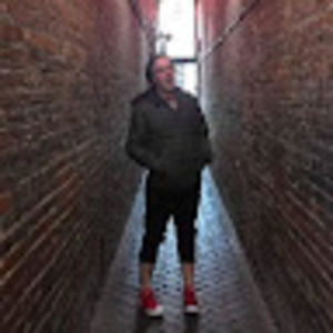 Meet your Posher, Lucian